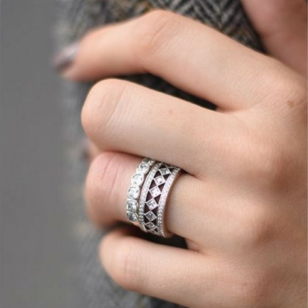 Pandora Ring - Picture 2 of 5